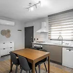 Newold Flat דירה
